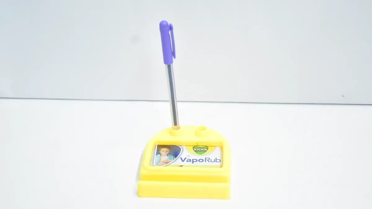 VapoRub Pen Stand